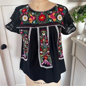 Mexican Embroidered Peasant Boho Top Medium Black Colorful Embroidery crochet